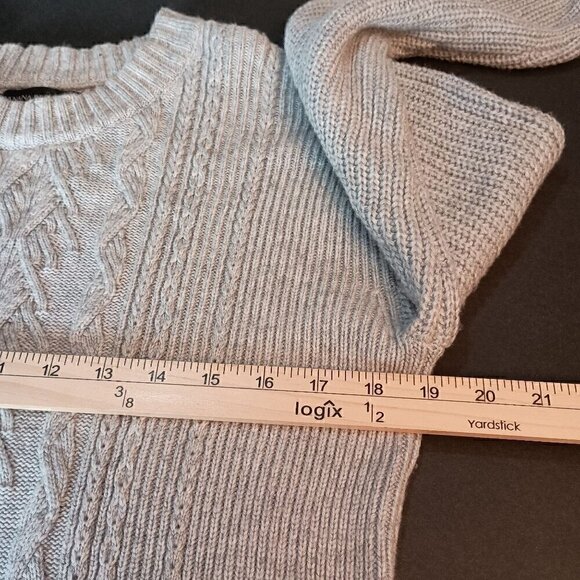 Banana Republic Women's Cable Knit Gray Pullover Crew Neck Sweater - Picture 5 of 8